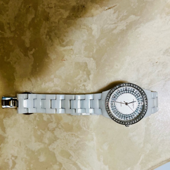 AKRIBOS XXIV CERAMIC WHITE MOTHER OF PEARL DIAL LADIES WATCH - Picture 9 of 10